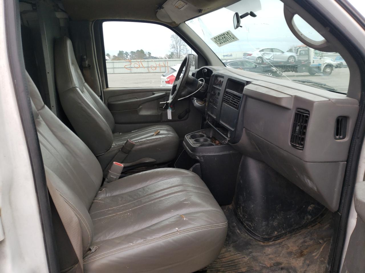 Photo 5 from auction – 2007 CHEVROLET EXPRESS G2 with VIN 1GCGG25V971253901