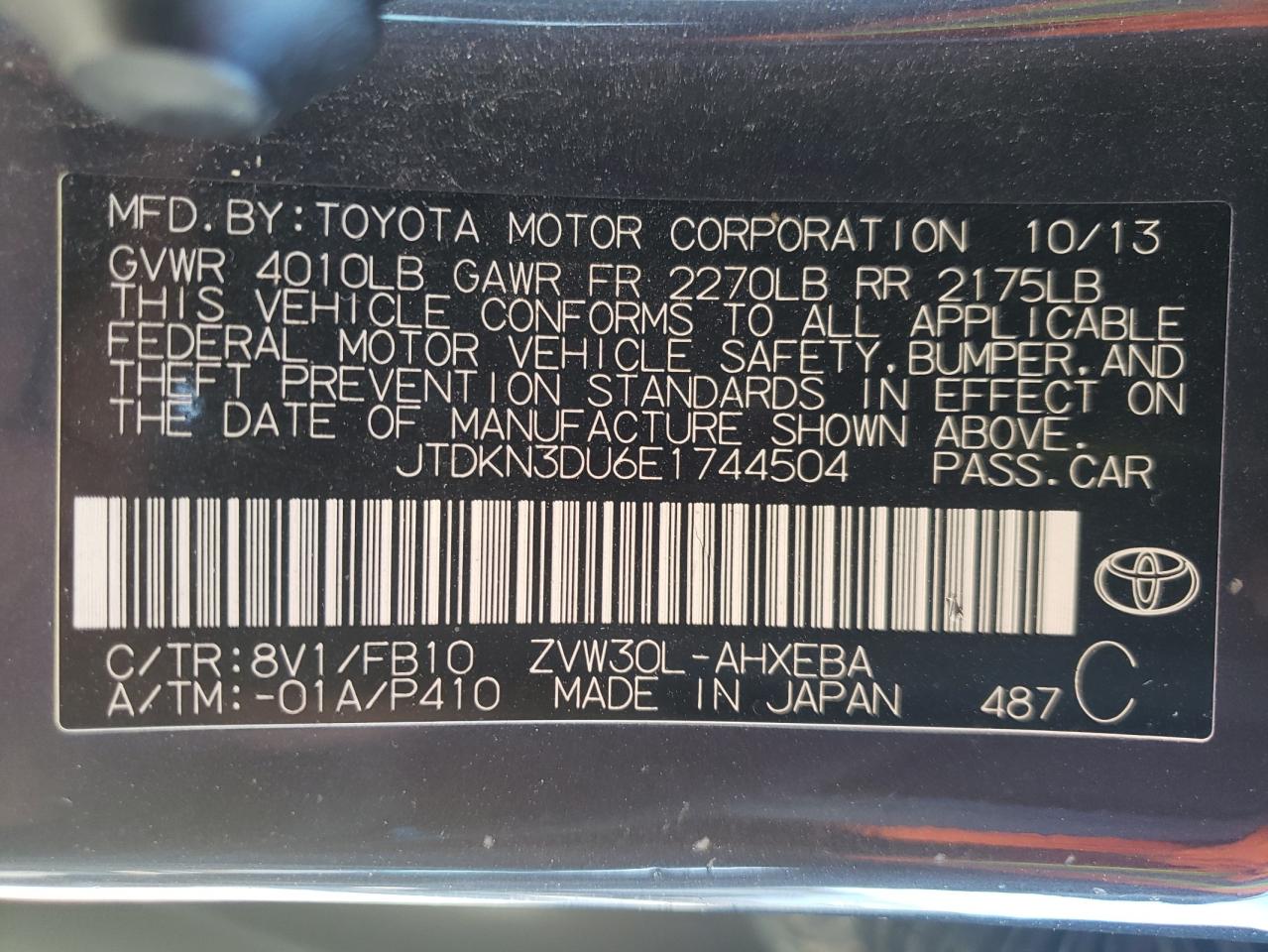 Photo 10 from auction – 2014 TOYOTA PRIUS with VIN JTDKN3DU6E1744504