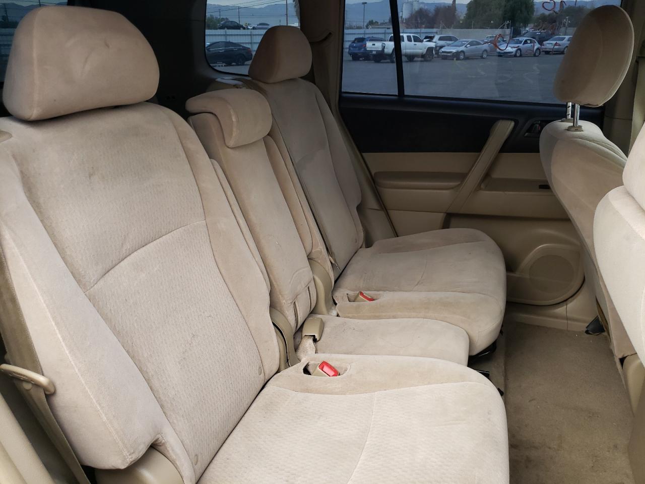Photo 6 from auction – 2008 TOYOTA HIGHLANDER with VIN JTEDS41A882039022