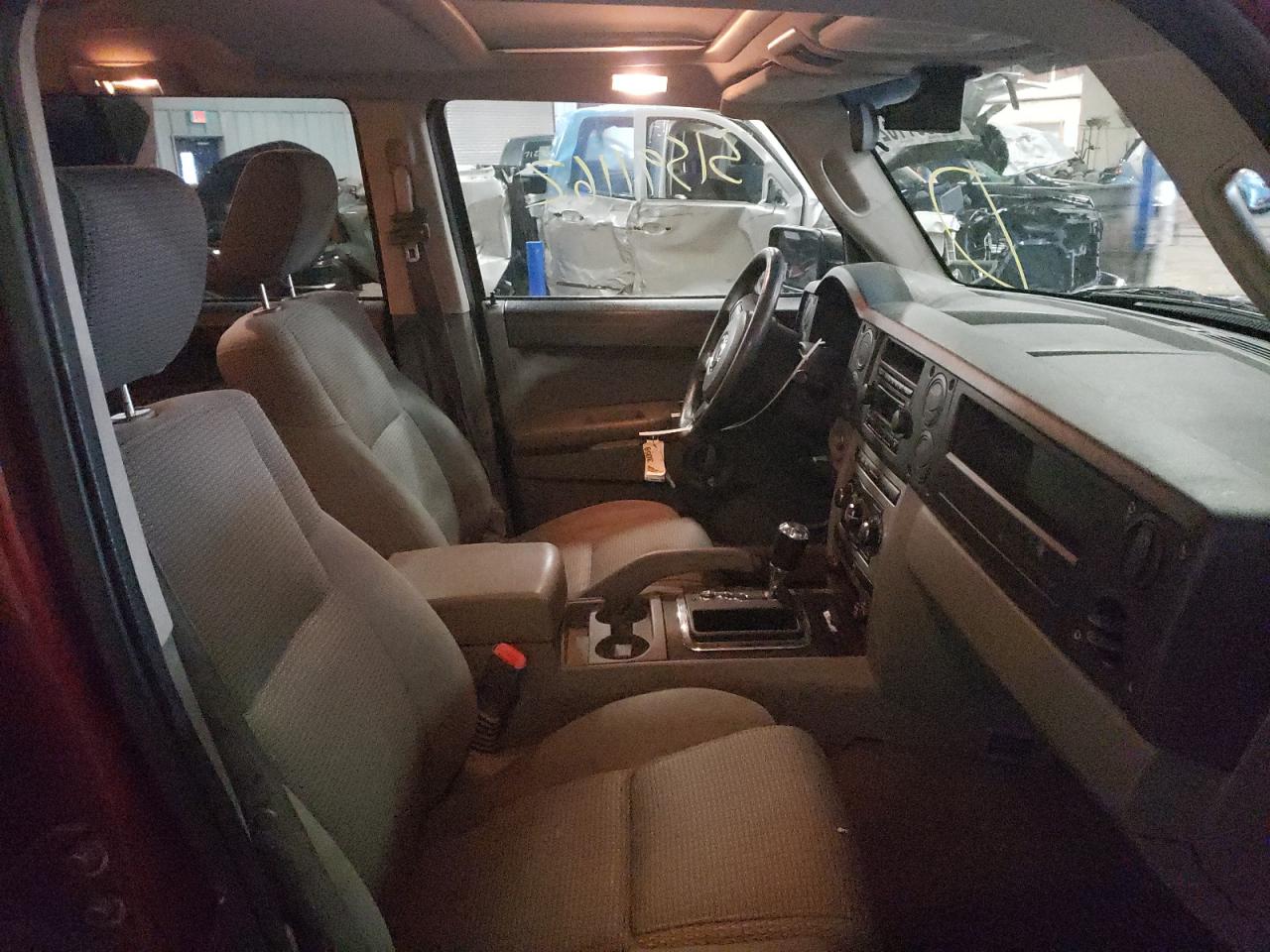 Photo 5 from auction – 2007 JEEP COMMANDER with VIN 1J8HG48K07C626838