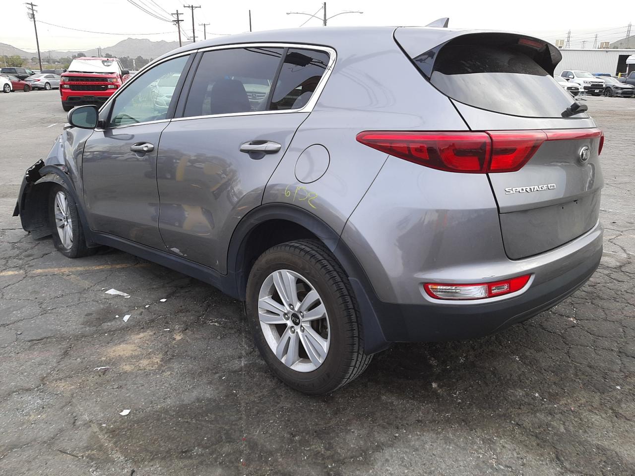 Photo 3 from auction – 2017 KIA SPORTAGE L with VIN KNDPM3AC8H7103487