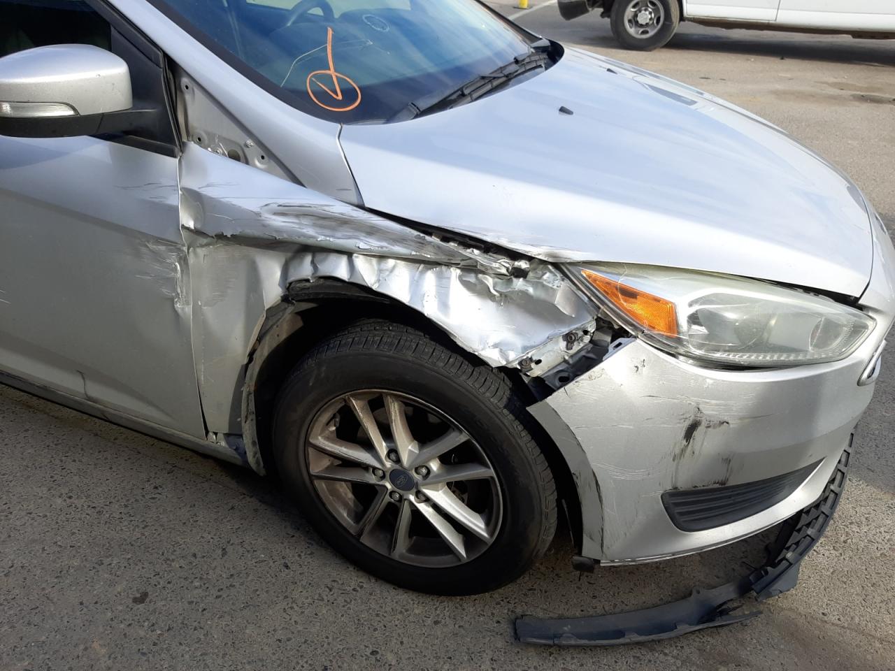 Photo 9 from auction – 2015 FORD FOCUS SE with VIN 1FADP3K29FL351029
