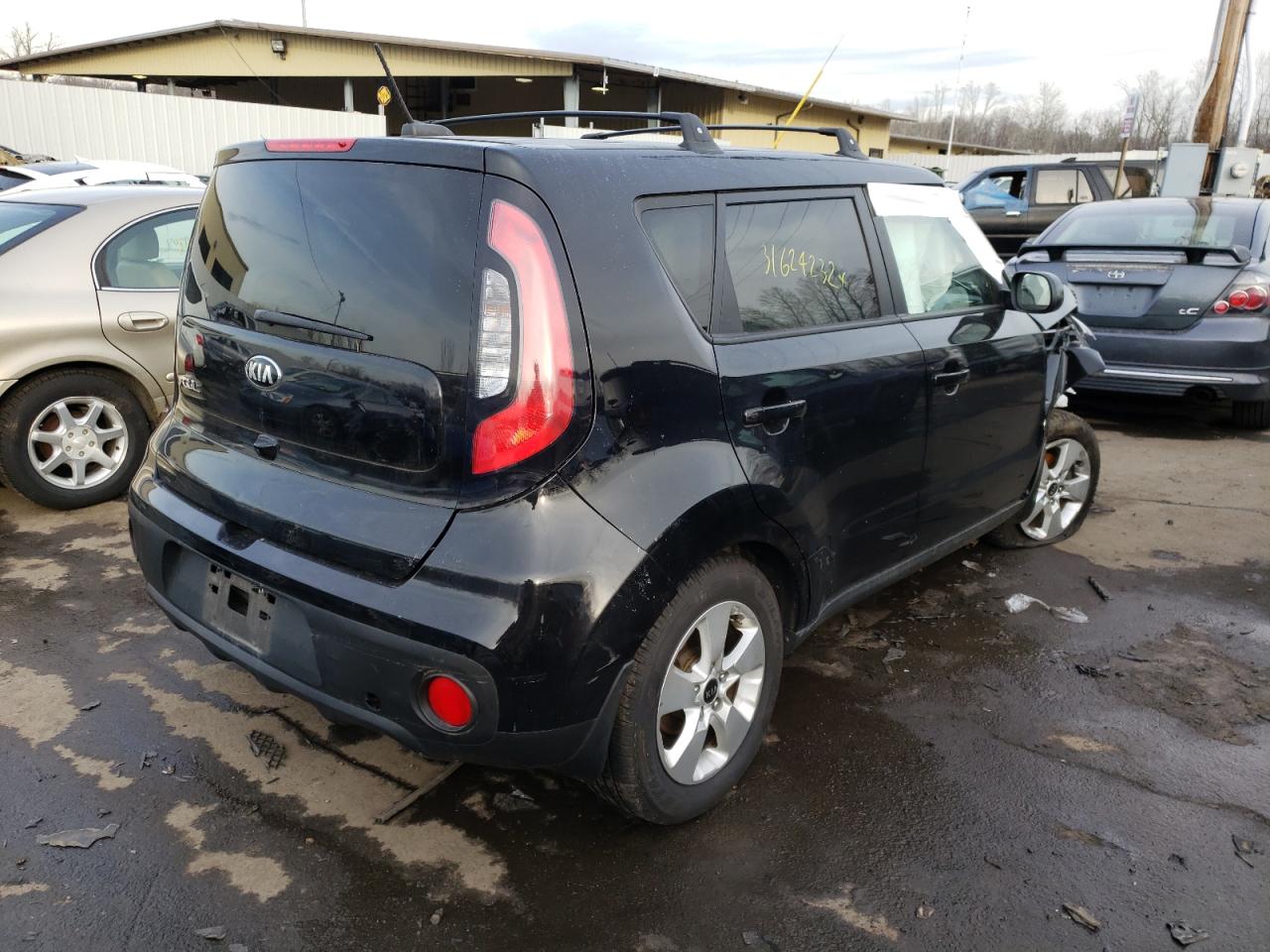 Photo 4 from auction – 2017 KIA SOUL with VIN KNDJN2A20H7469612