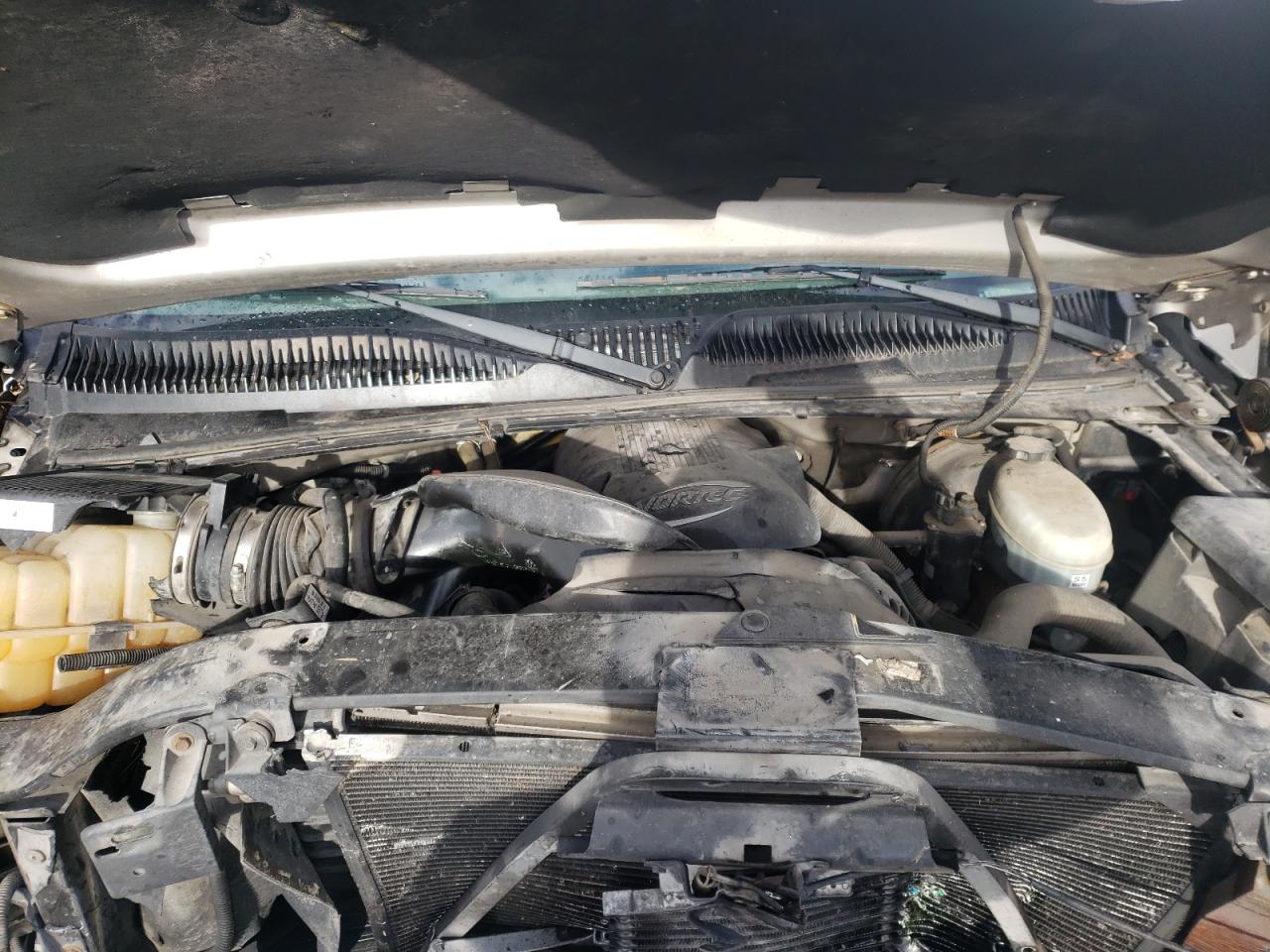 Photo 7 from auction – 2004 CHEVROLET SILVERADO with VIN 2GCEC19T441184496