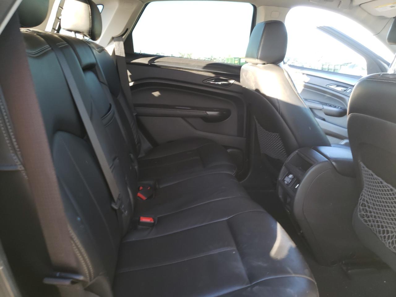 Photo 6 from auction – 2013 CADILLAC SRX with VIN 3GYFNAE35DS568046