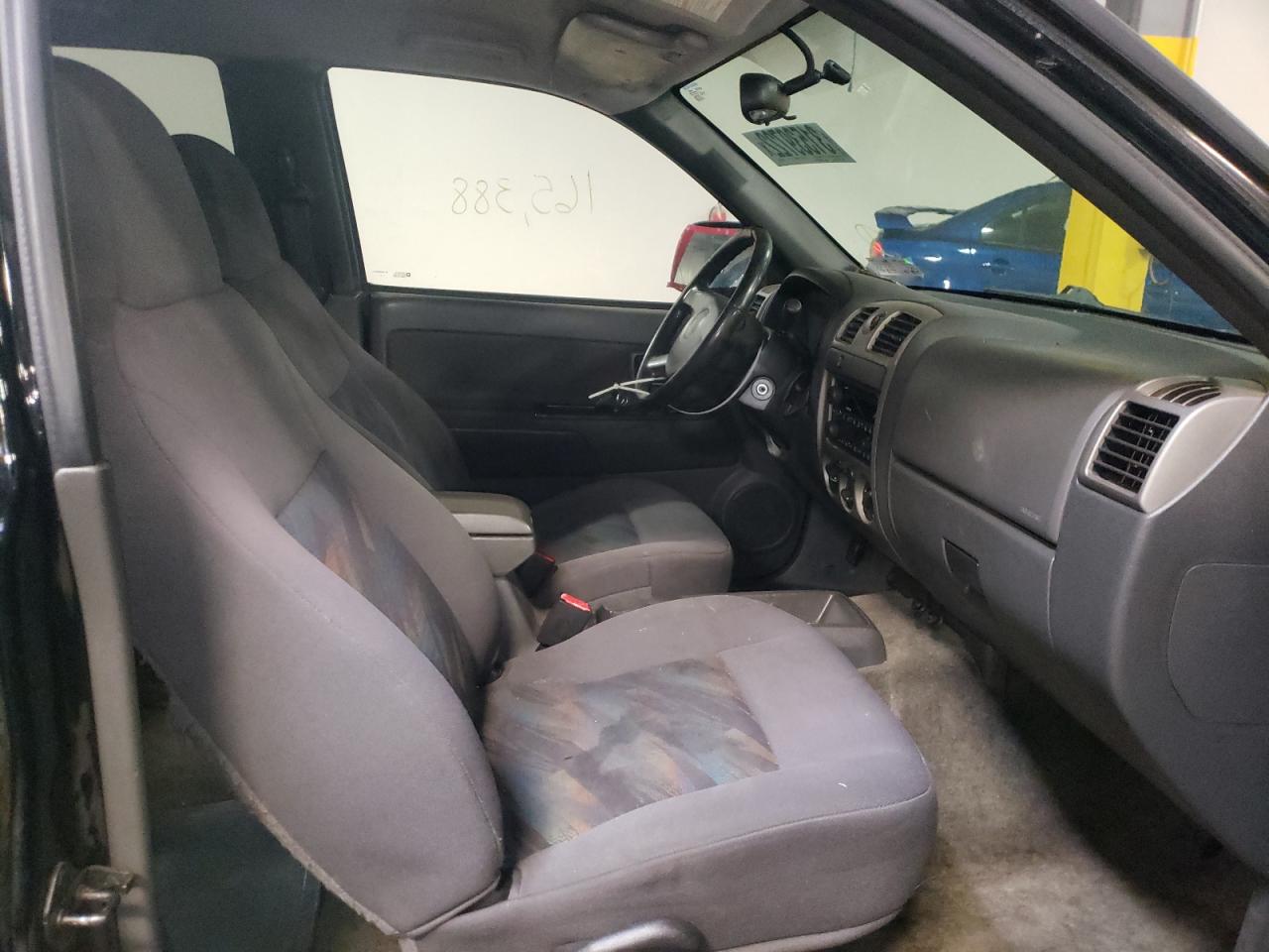 Photo 5 from auction – 2005 CHEVROLET COLORADO with VIN 1GCCS136958289692
