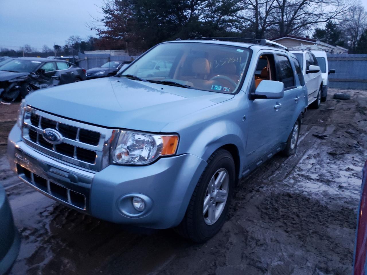Photo 2 from auction – 2008 FORD ESCAPE HEV with VIN 1FMCU49HX8KE58593