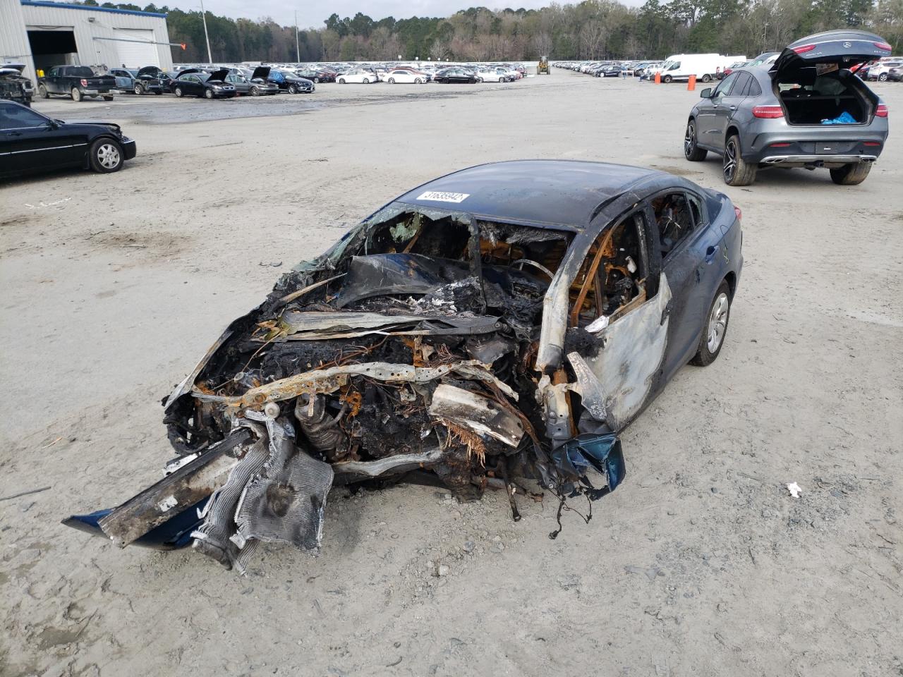 Photo 9 from auction – 2015 HONDA CIVIC LX with VIN 2HGFB2F50FH562926