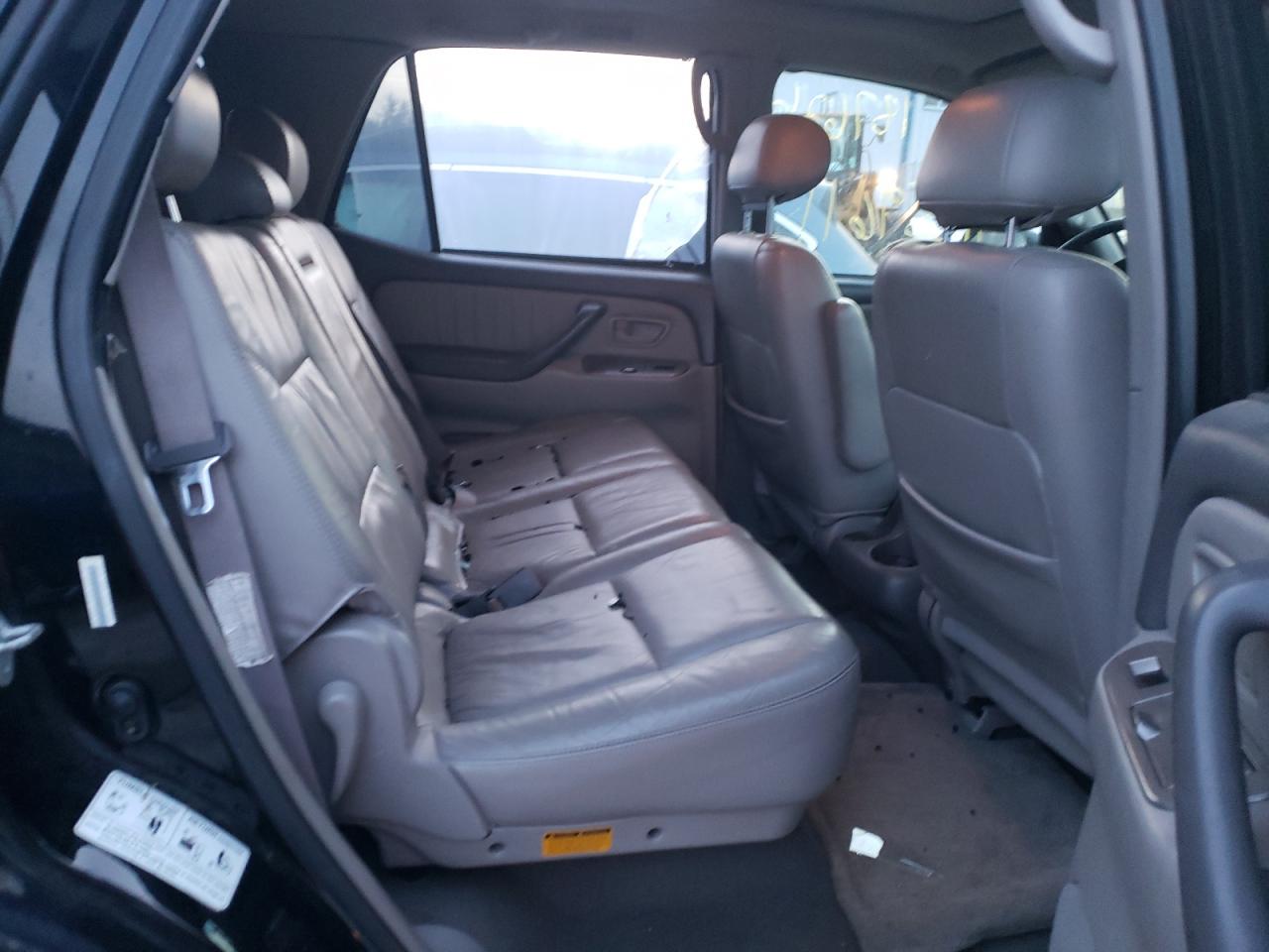 Photo 6 from auction – 2002 TOYOTA SEQUOIA LI with VIN 5TDBT48A92S116835