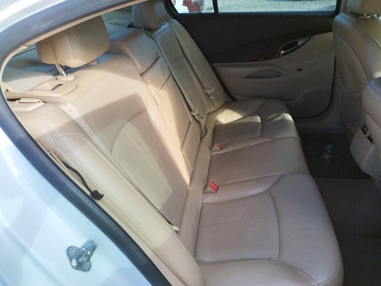 Photo 6 from auction – 2011 BUICK LACROSSE C with VIN 1G4GE5EDXBF333875