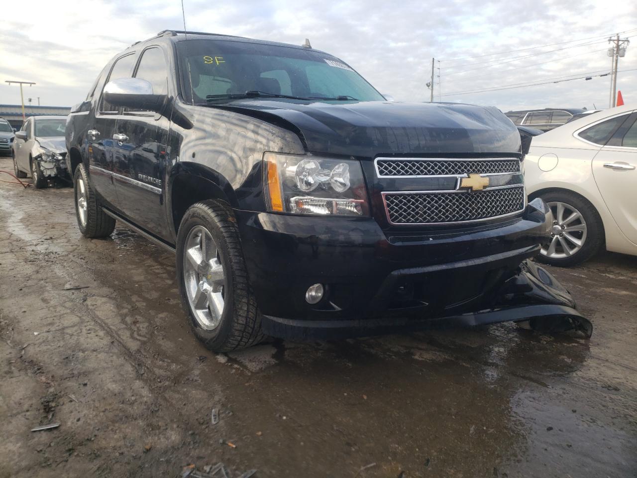 CHEVROLET AVALANCHE 2013 with VIN 3GNTKGE74DG324261 - Photo from auction