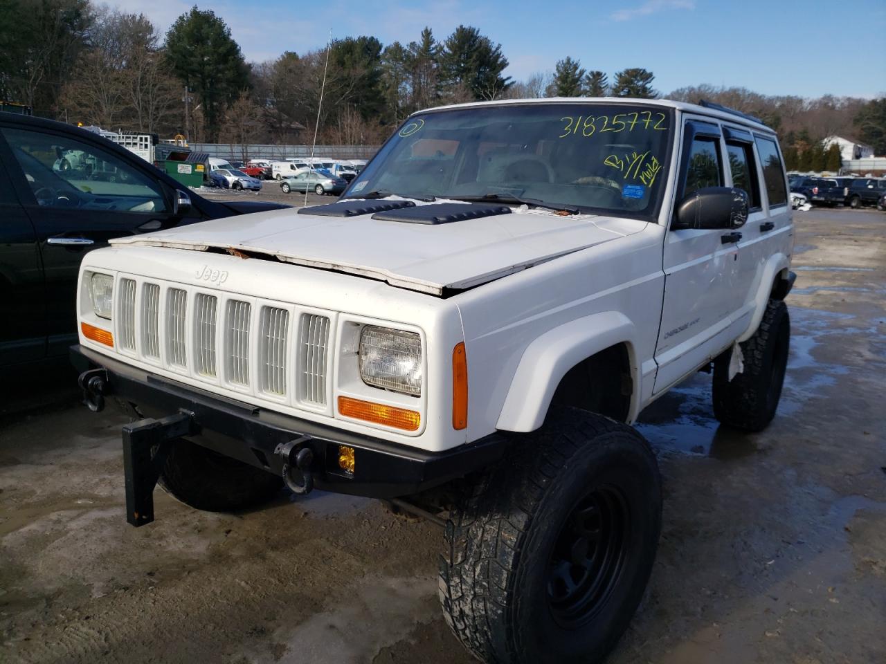 Photo 2 from auction – 2001 JEEP CHEROKEE S with VIN 1J4FF48S01L514933
