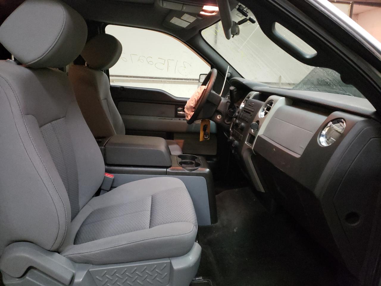 Photo 5 from auction – 2012 FORD F150 SUPER with VIN 1FTFX1CT6CFD05103