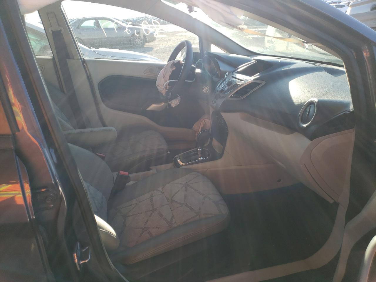 Photo 5 from auction – 2012 FORD FIESTA SE with VIN 3FADP4BJ5CM219067