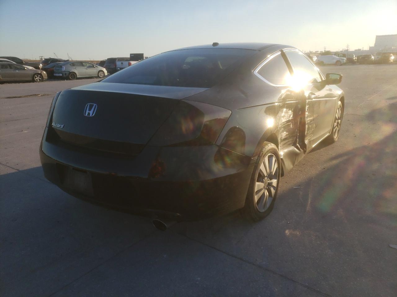 Photo 4 from auction – 2011 HONDA ACCORD EXL with VIN 1HGCS1B82BA012696