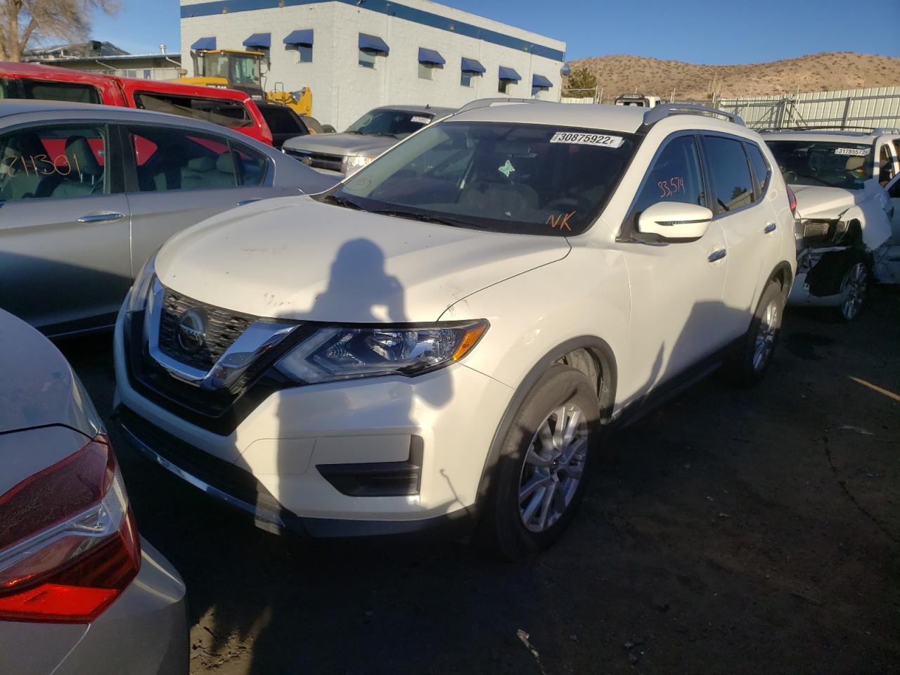 Photo 2 from auction – 2018 NISSAN ROGUE S with VIN KNMAT2MT5JP620749
