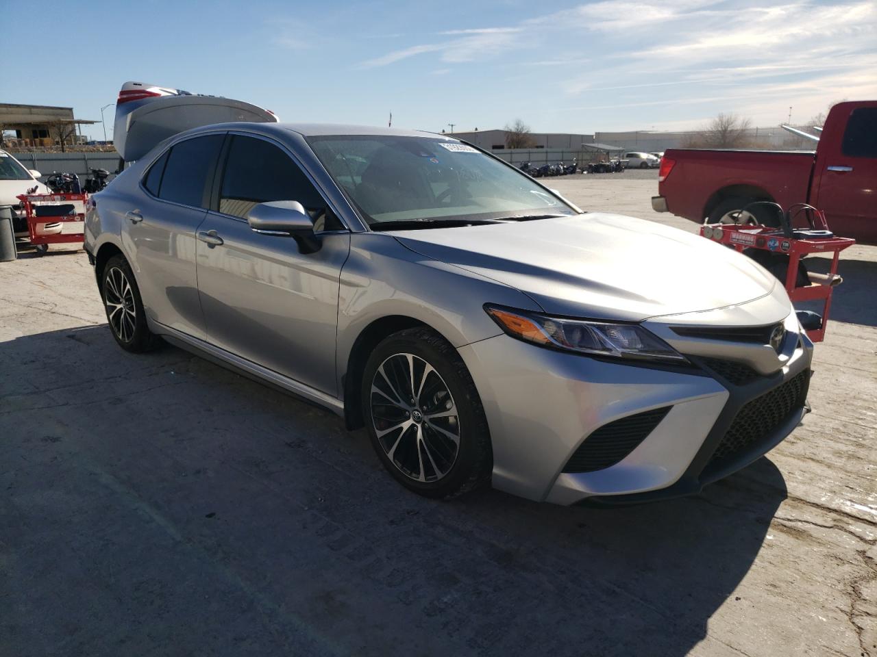 TOYOTA CAMRY SE 2020 with VIN 4T1M11AK2LU879112 - Photo from auction