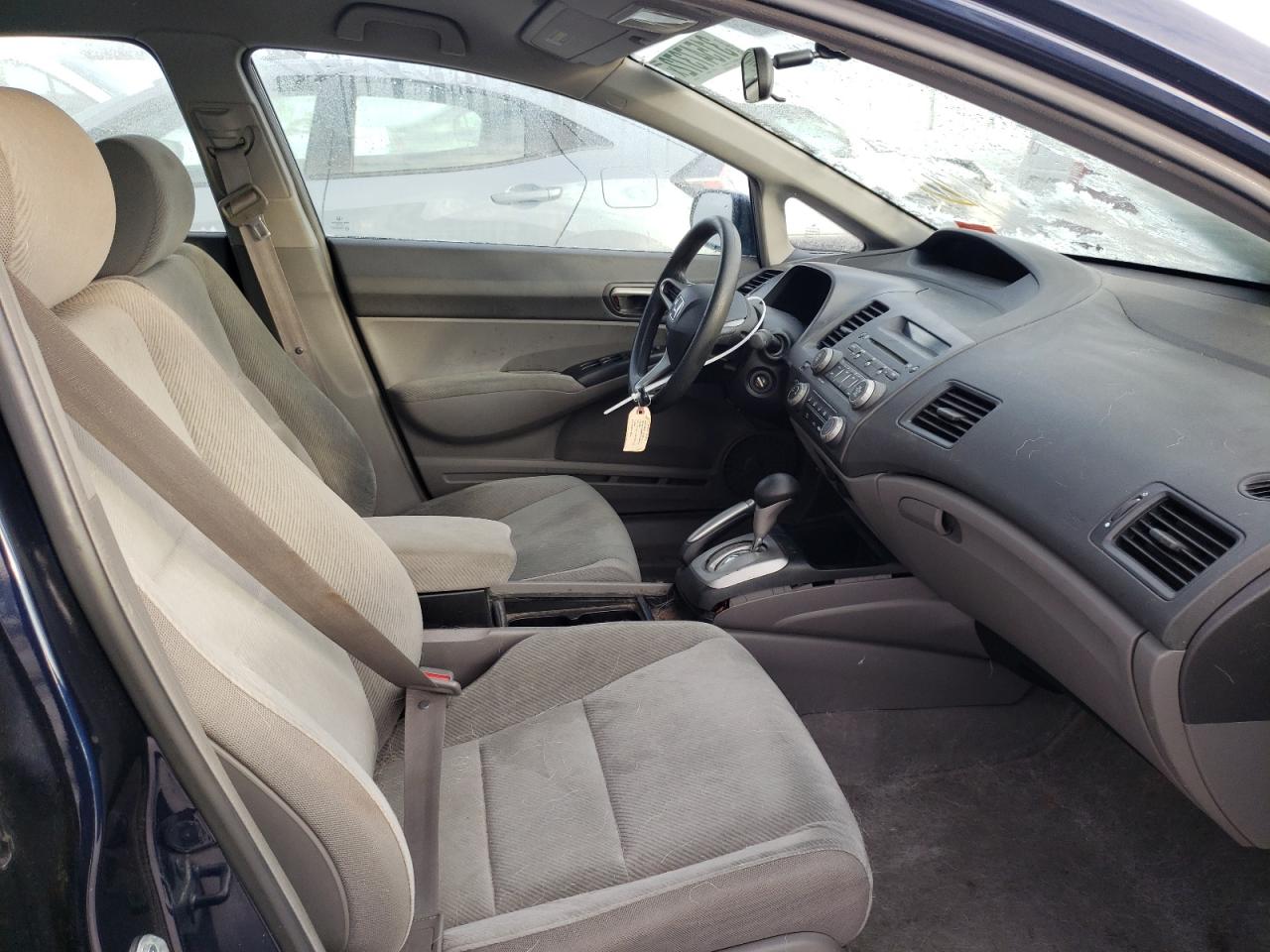 Photo 5 from auction – 2010 HONDA CIVIC with VIN 19XFA1F57AE068918