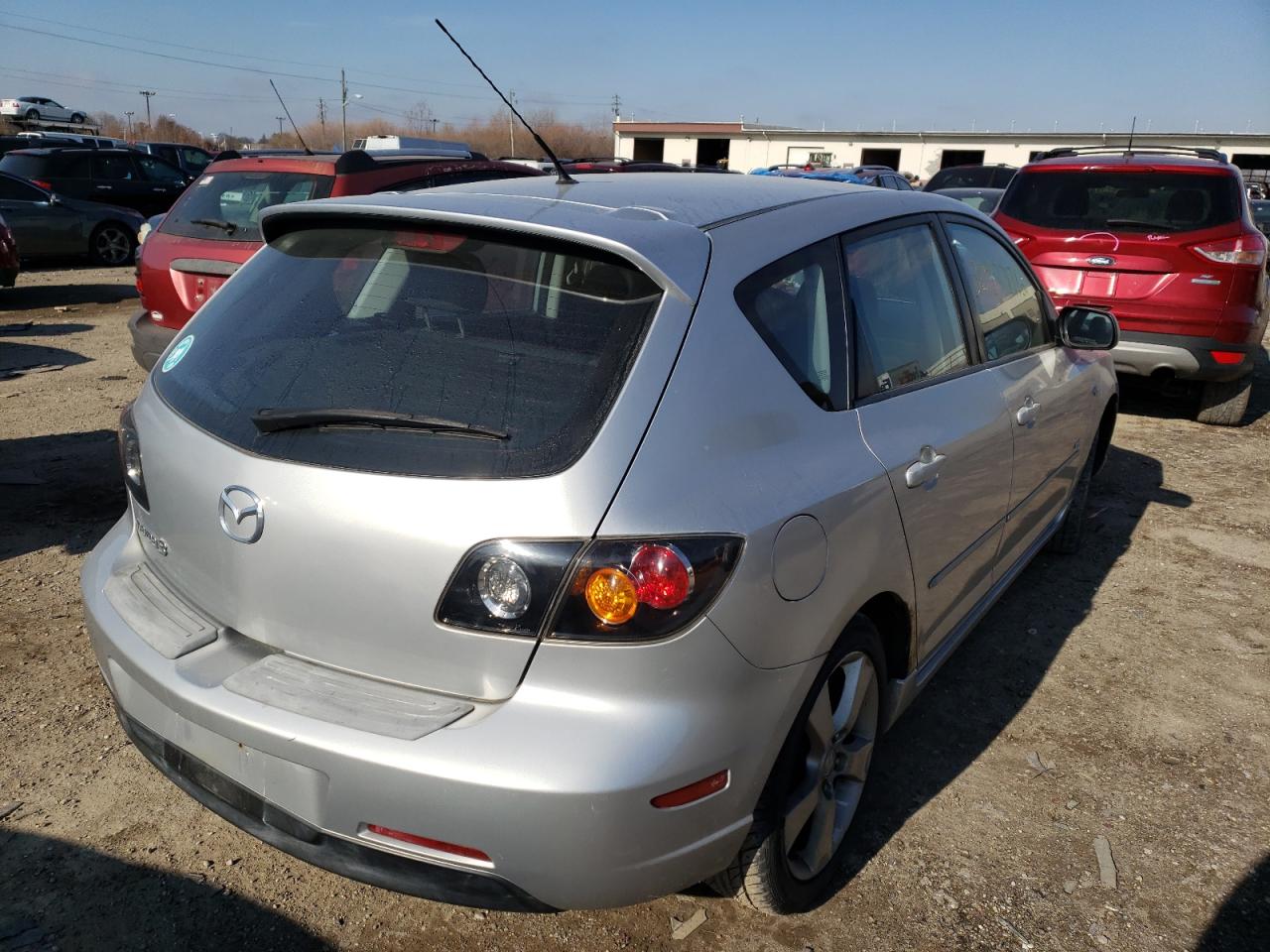 Photo 4 from auction – 2005 MAZDA 3 HATCHBAC with VIN JM1BK143X51253079