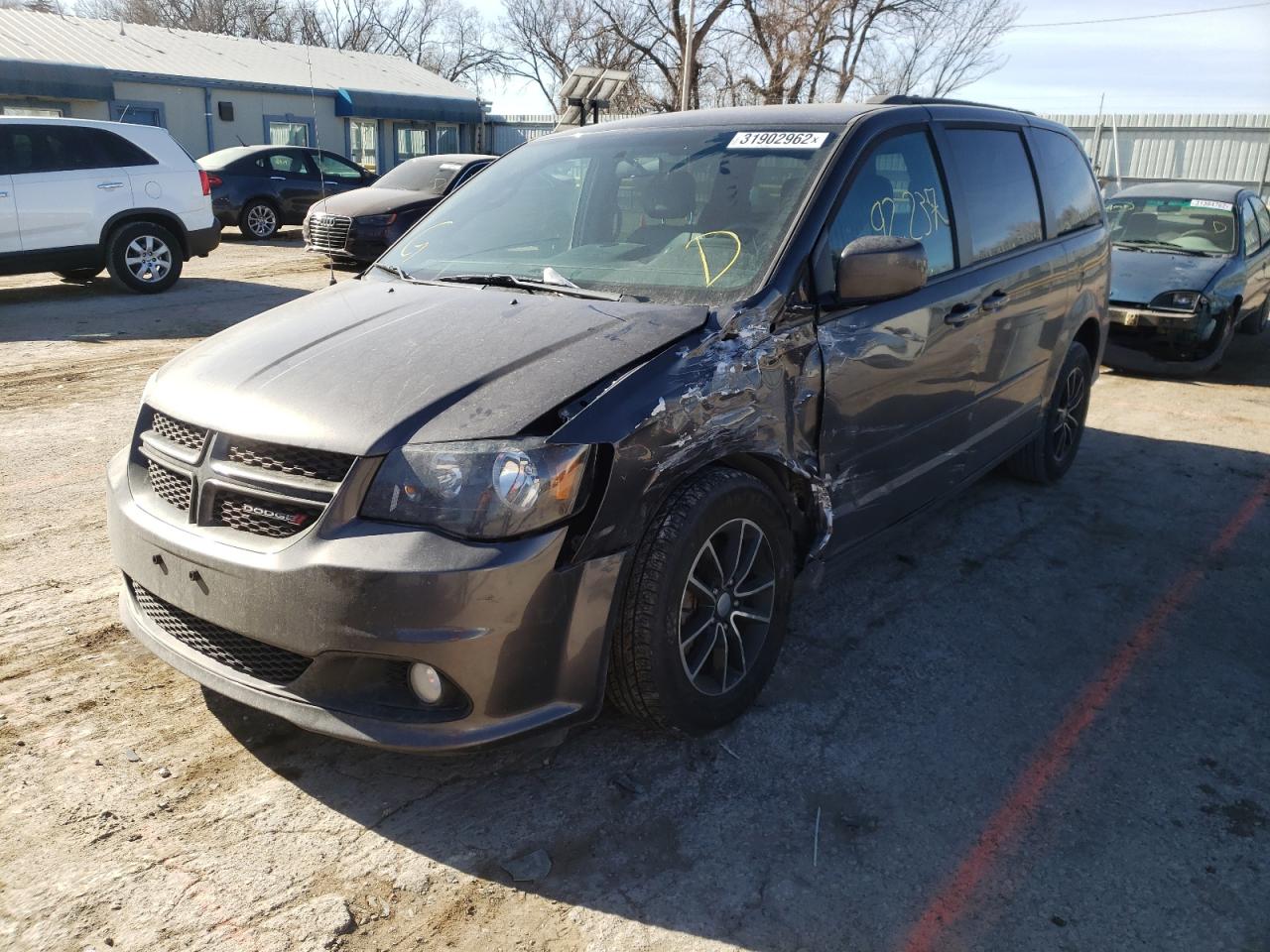 Photo 2 from auction – 2016 DODGE GRAND CARA with VIN 2C4RDGEG6GR352722