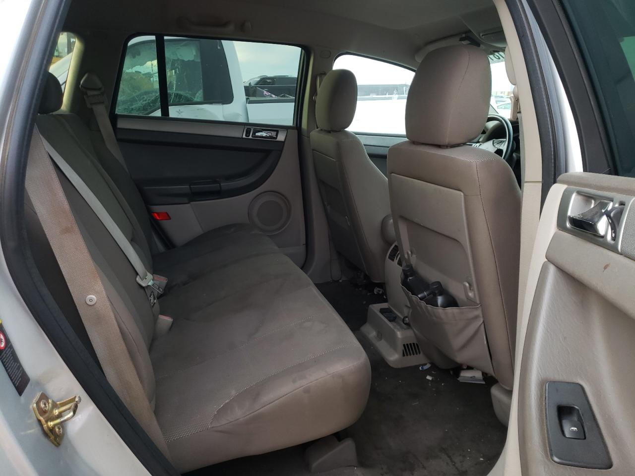 Photo 6 from auction – 2005 CHRYSLER PACIFICA with VIN 2C8GM48L35R527776