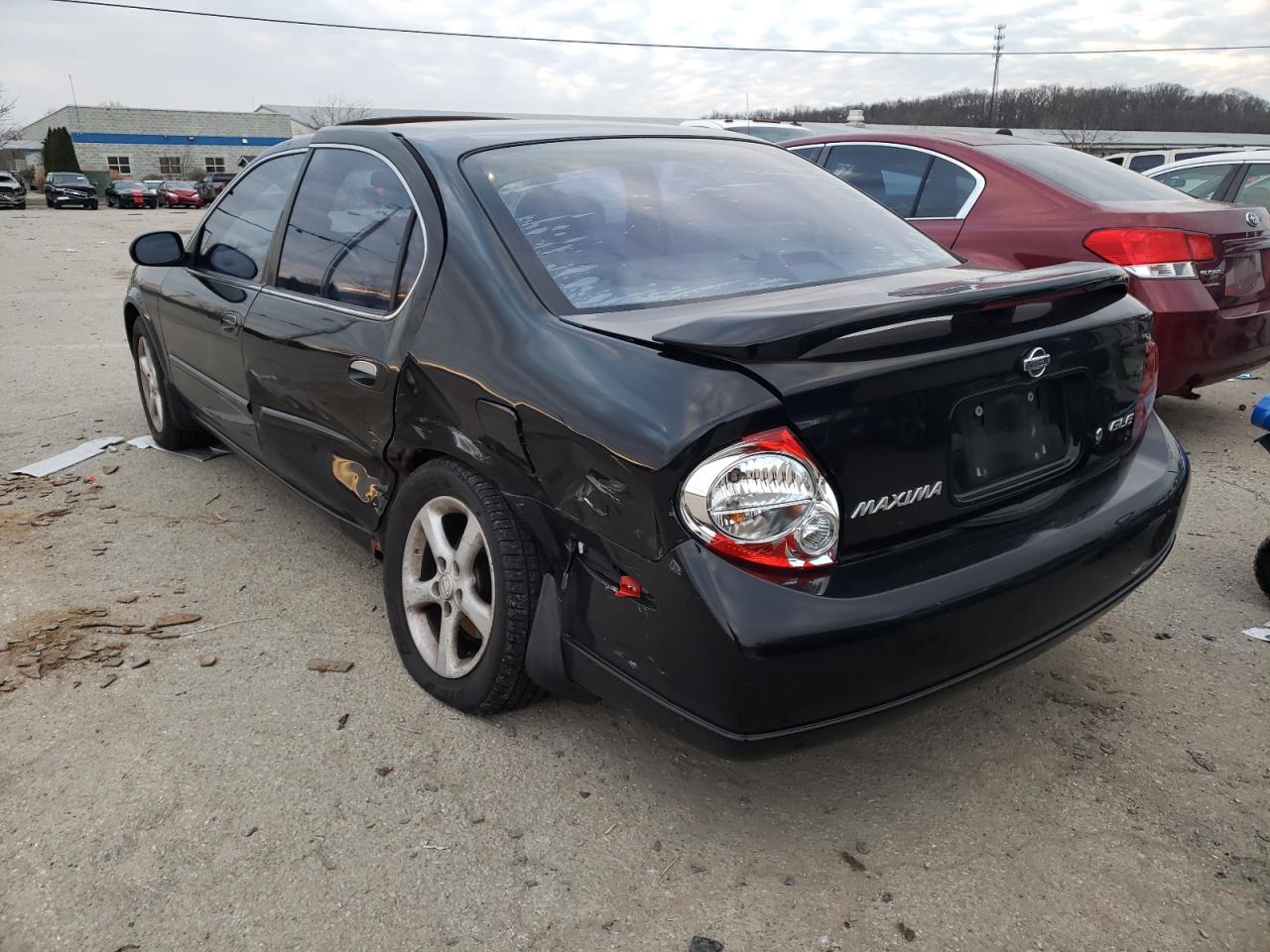 Photo 3 from auction – 2001 NISSAN MAXIMA GXE with VIN JN1CA31AX1T300389