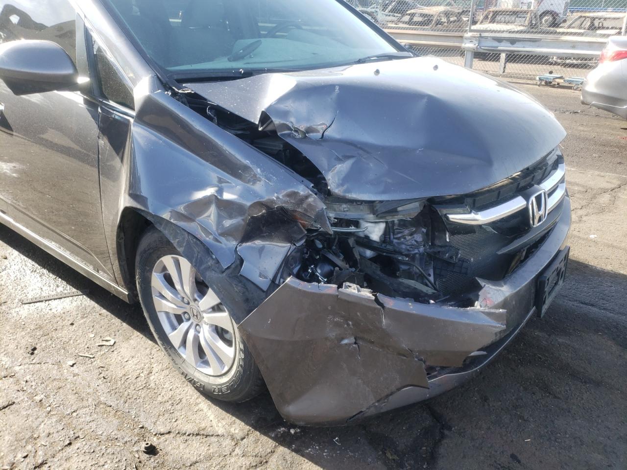 Photo 9 from auction – 2016 HONDA ODYSSEY EX with VIN 5FNRL5H48GB072966