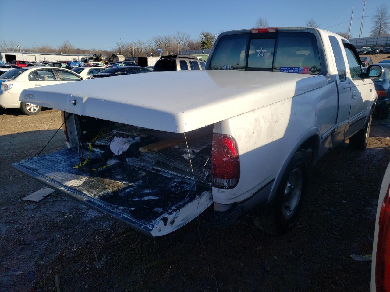 Photo 4 from auction – 1997 FORD F-150 with VIN 1FTDX1867VNA19974