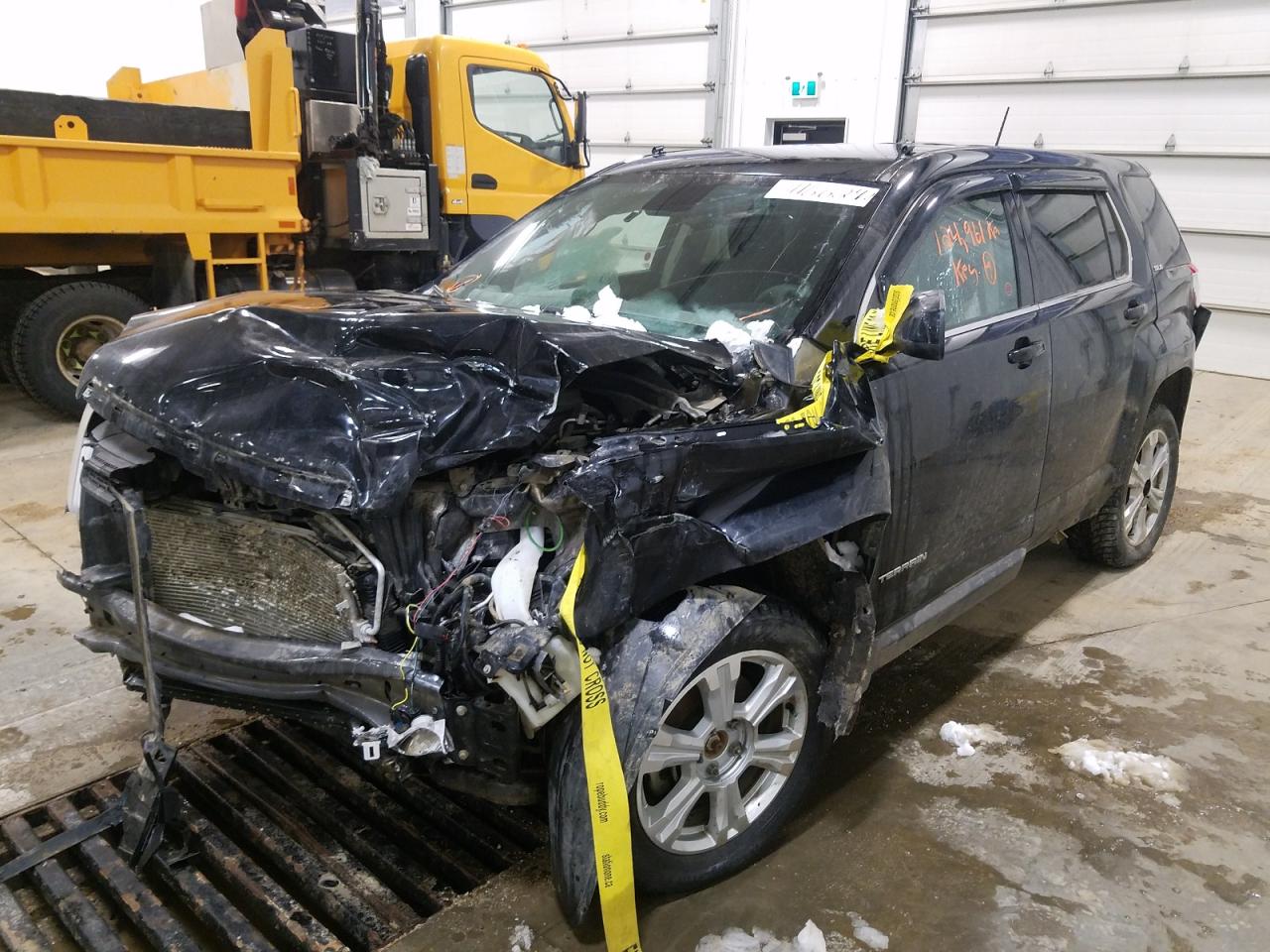 Photo 2 from auction – 2017 GMC TERRAIN SL with VIN 2GKFLSEK6H6118942