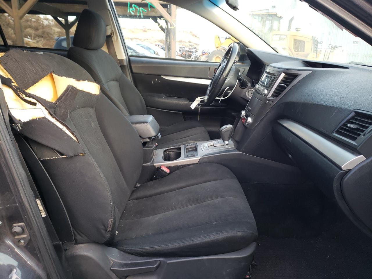 Photo 5 from auction – 2013 SUBARU OUTBACK 2. with VIN 4S4BRBCCXD3281899