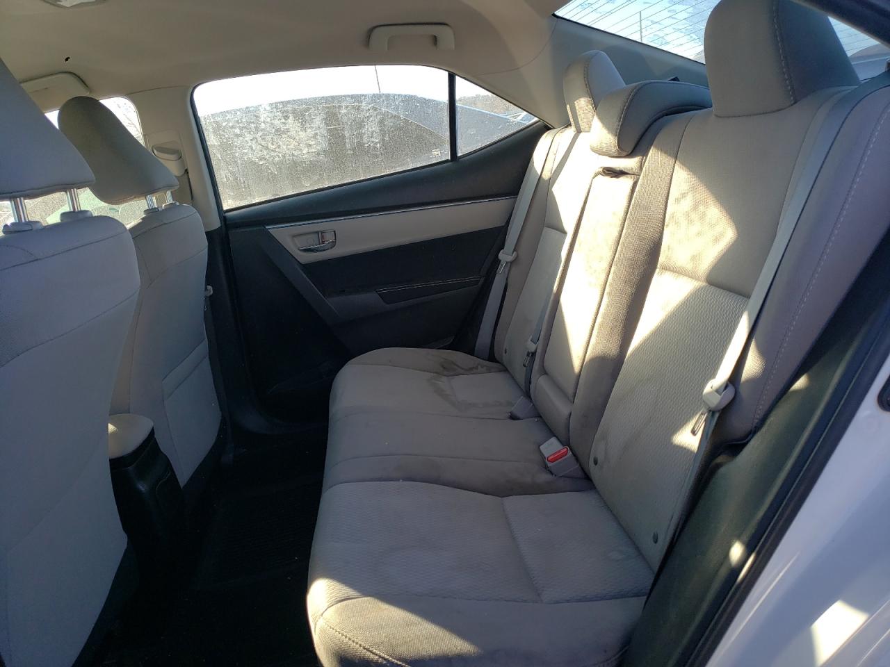 Photo 6 from auction – 2016 TOYOTA COROLLA L with VIN 5YFBURHE5GP557858