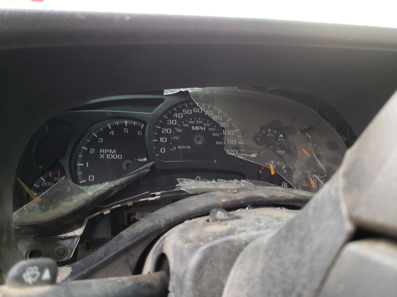 Foto 8 de la subasta – 2005 GMC SIERRA C25 con VIN 1GTHC23U45F804956