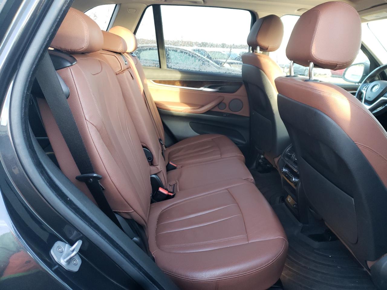 Photo 6 from auction – 2015 BMW X5 XDRIVE3 with VIN 5UXKR0C56F0K61761