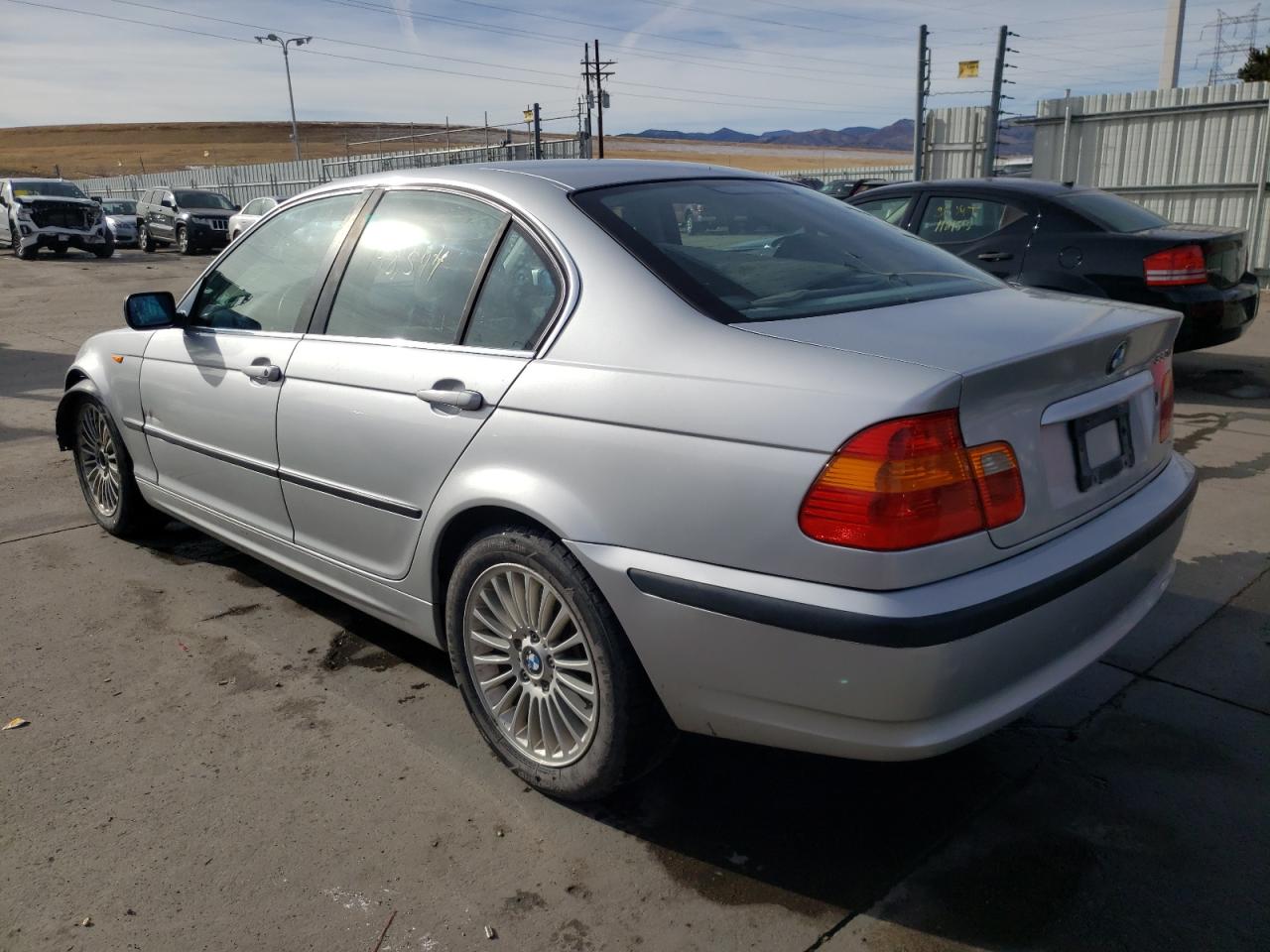 Photo 3 from auction – 2002 BMW 330 XI with VIN WBAEW53422PG09035