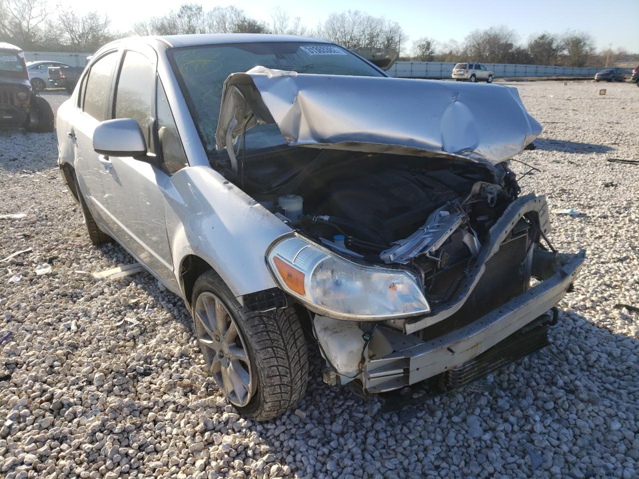SUZUKI SX4 LE 2011 مع رقم تعريف المركبة JS2YC5A24B6304560 - صورة من المزاد