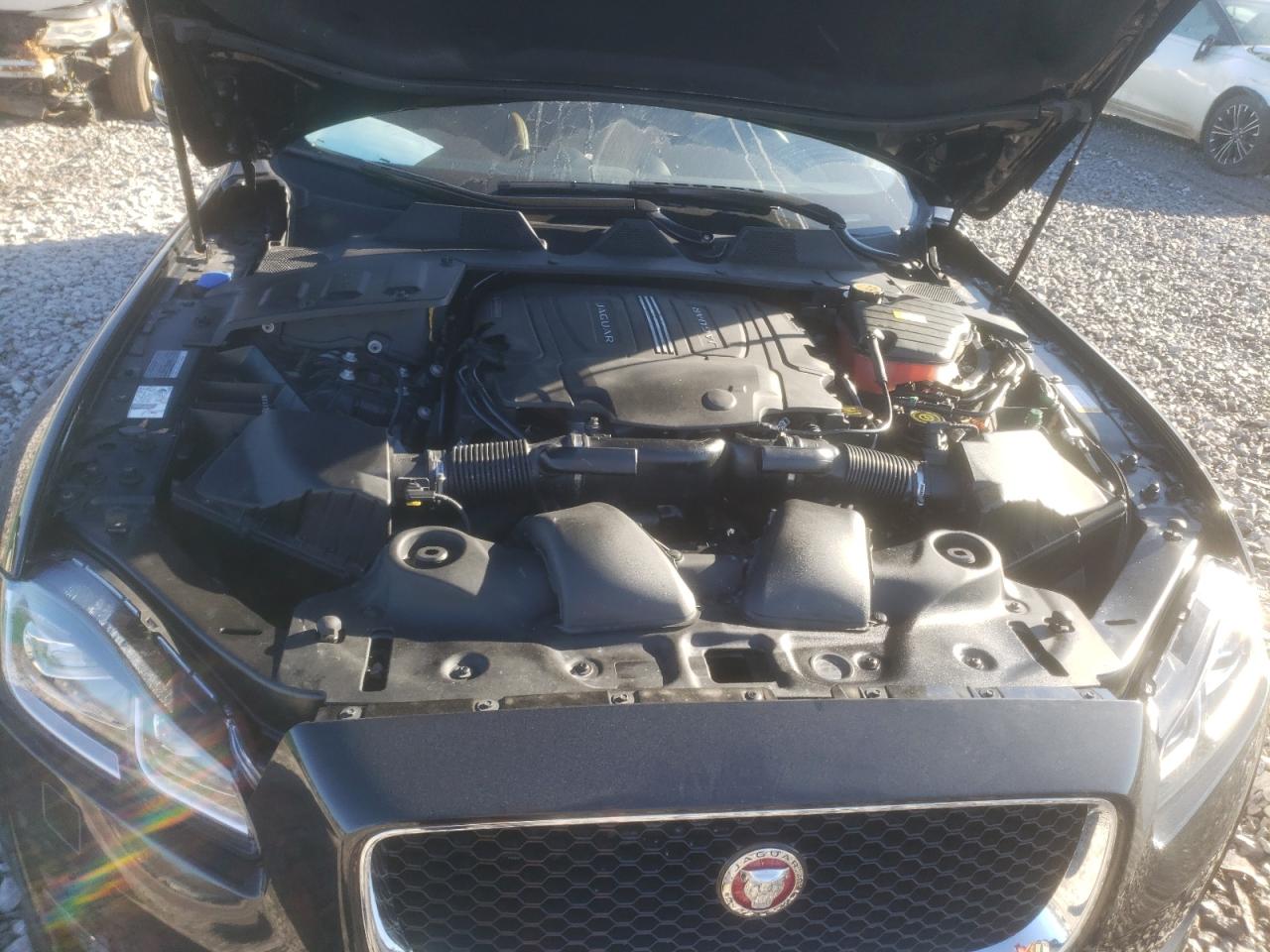 Photo 7 from auction – 2016 JAGUAR XJ with VIN SAJWJ1CD7G8W02273