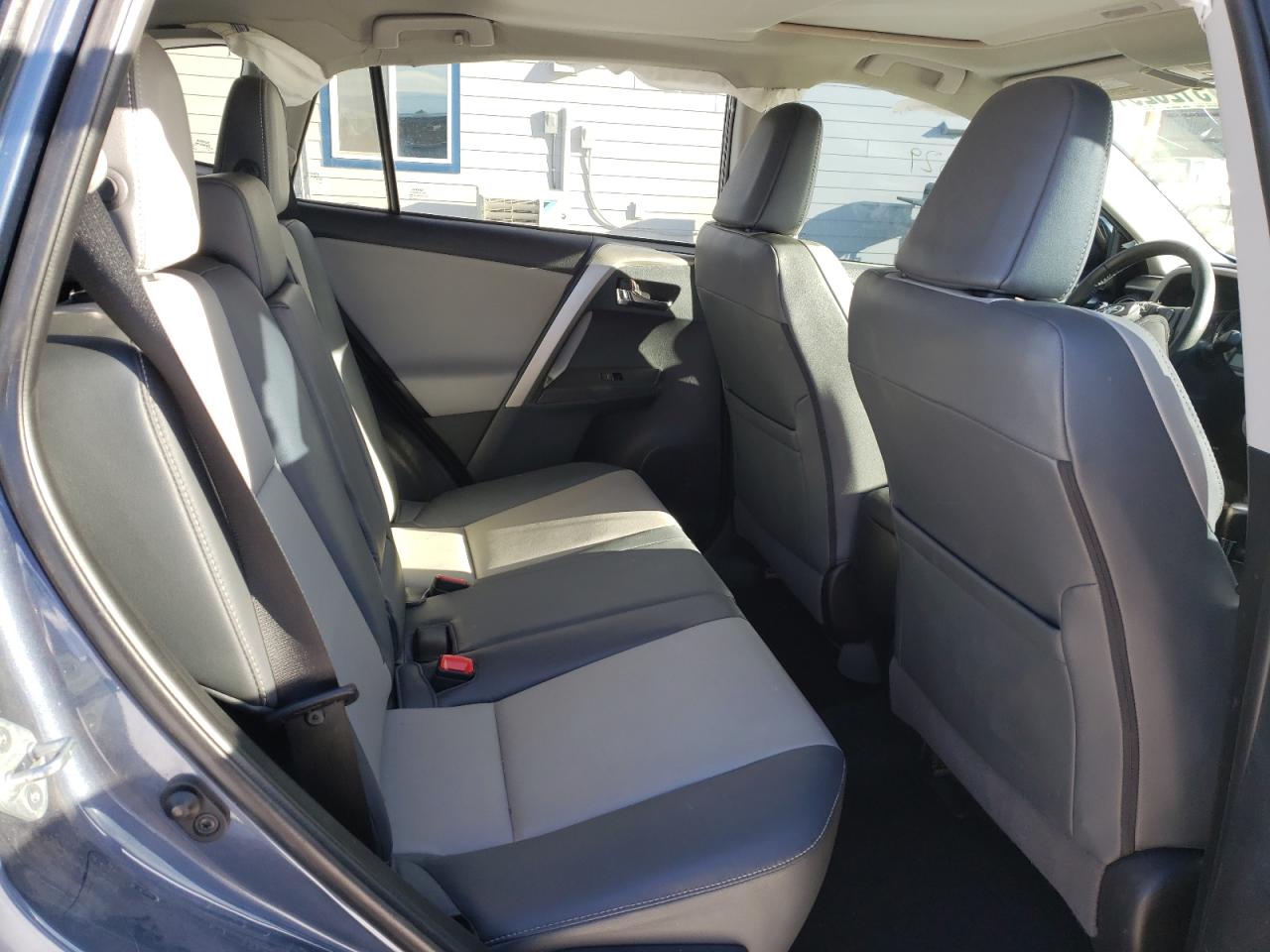 Photo 6 from auction – 2014 TOYOTA RAV4 LIMIT with VIN 2T3DFREV0EW168166
