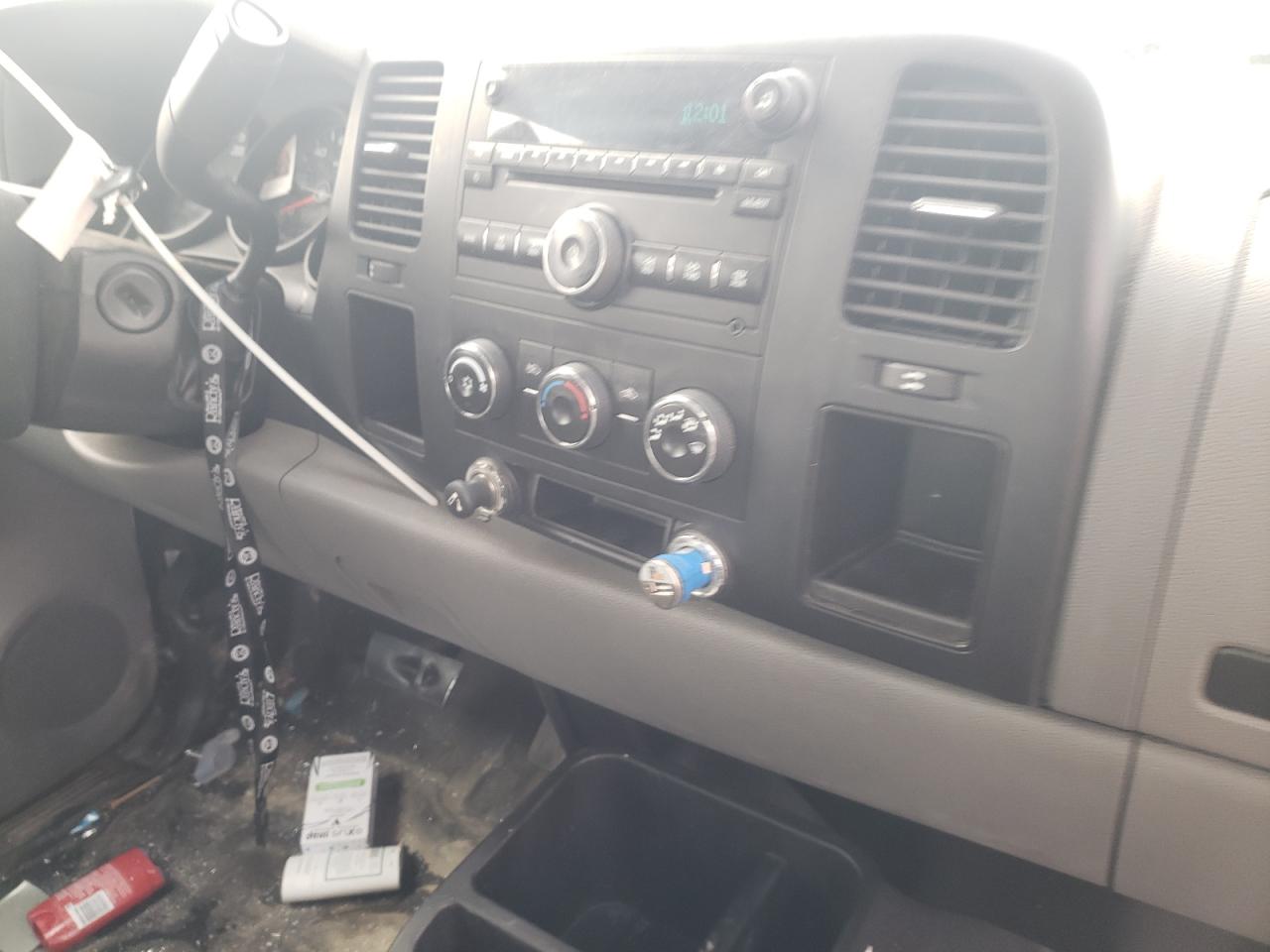 Photo 9 from auction – 2008 CHEVROLET SILVERADO with VIN 2GCEC19C981301219