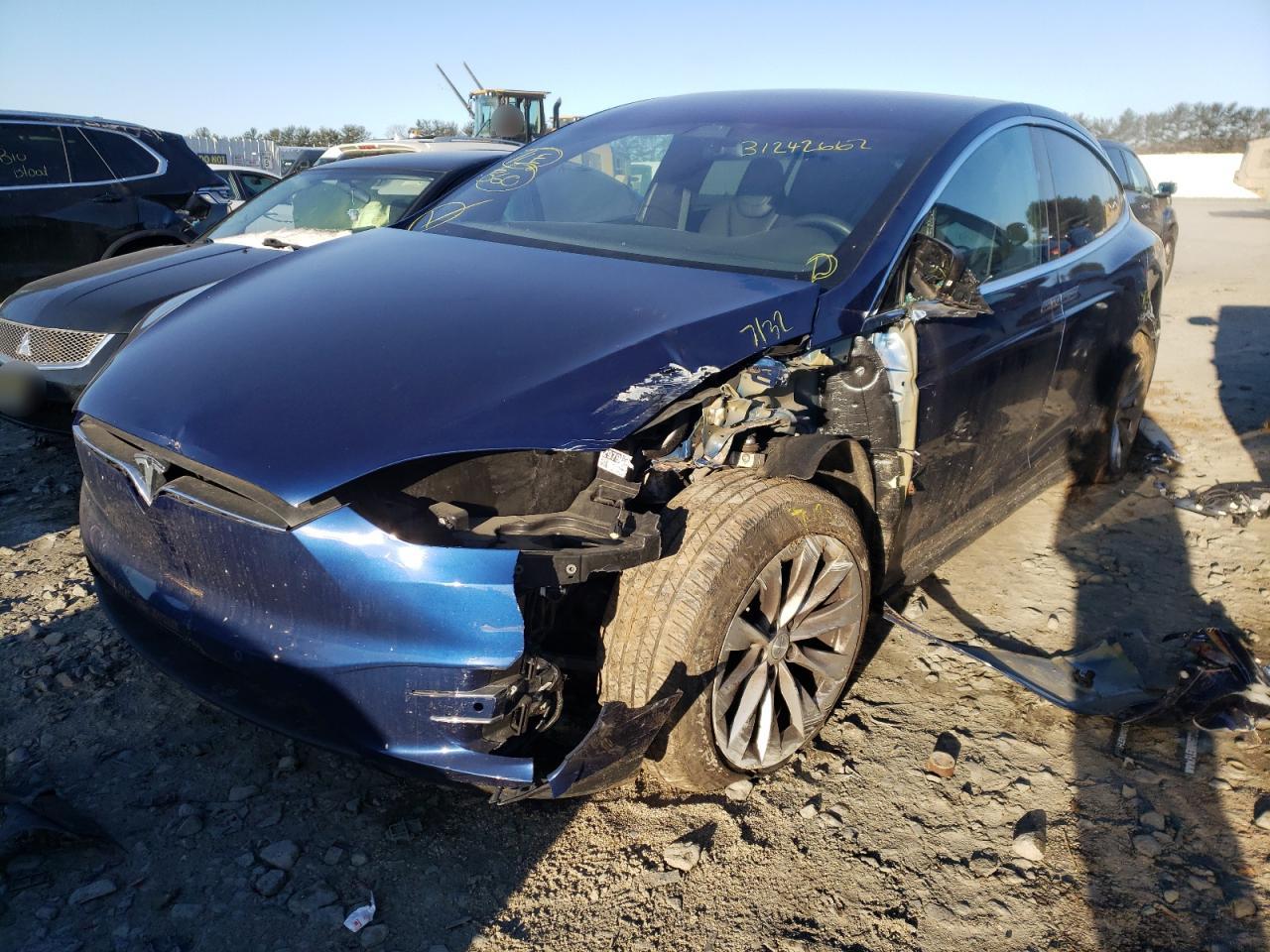 Photo 2 from auction – 2018 TESLA MODEL X with VIN 5YJXCAE23JF132646