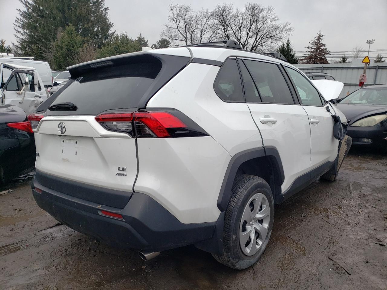Photo 4 from auction – 2020 TOYOTA RAV4 LE with VIN 2T3G1RFV3LW086570