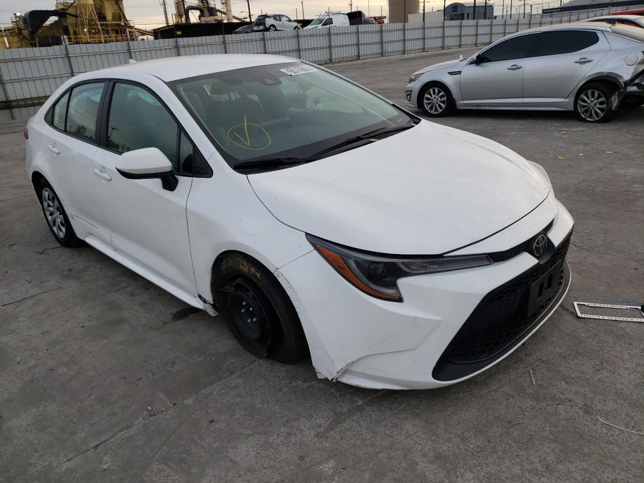 TOYOTA COROLLA LE 2021 with VIN 5YFEPMAE7MP235638 - Photo from auction