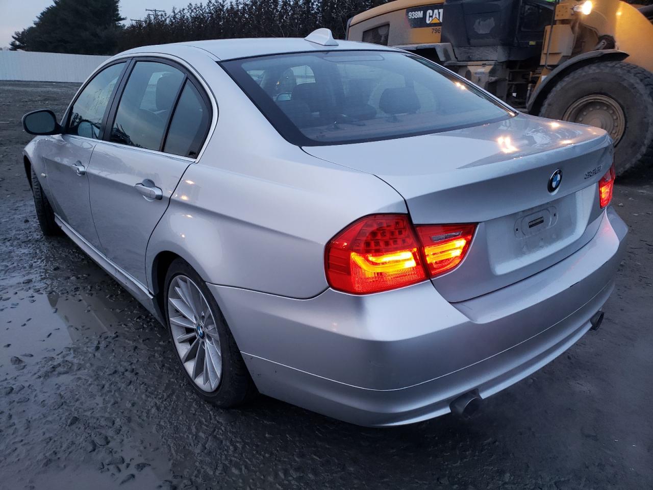 Photo 3 from auction – 2009 BMW 335 I with VIN WBAPM77509NL87675