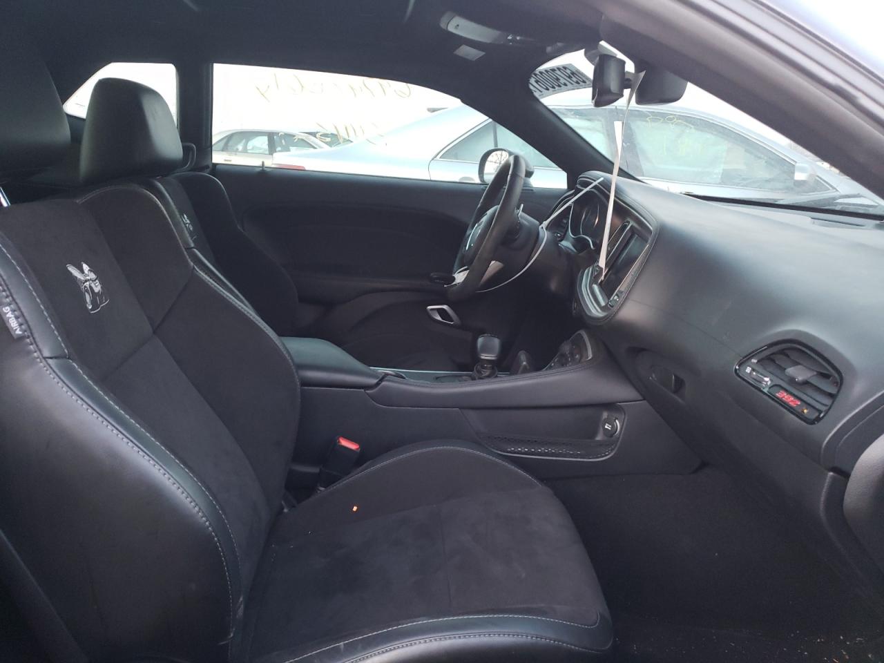 Photo 5 from auction – 2021 DODGE CHALLENGER with VIN 2C3CDZFJ8MH555371
