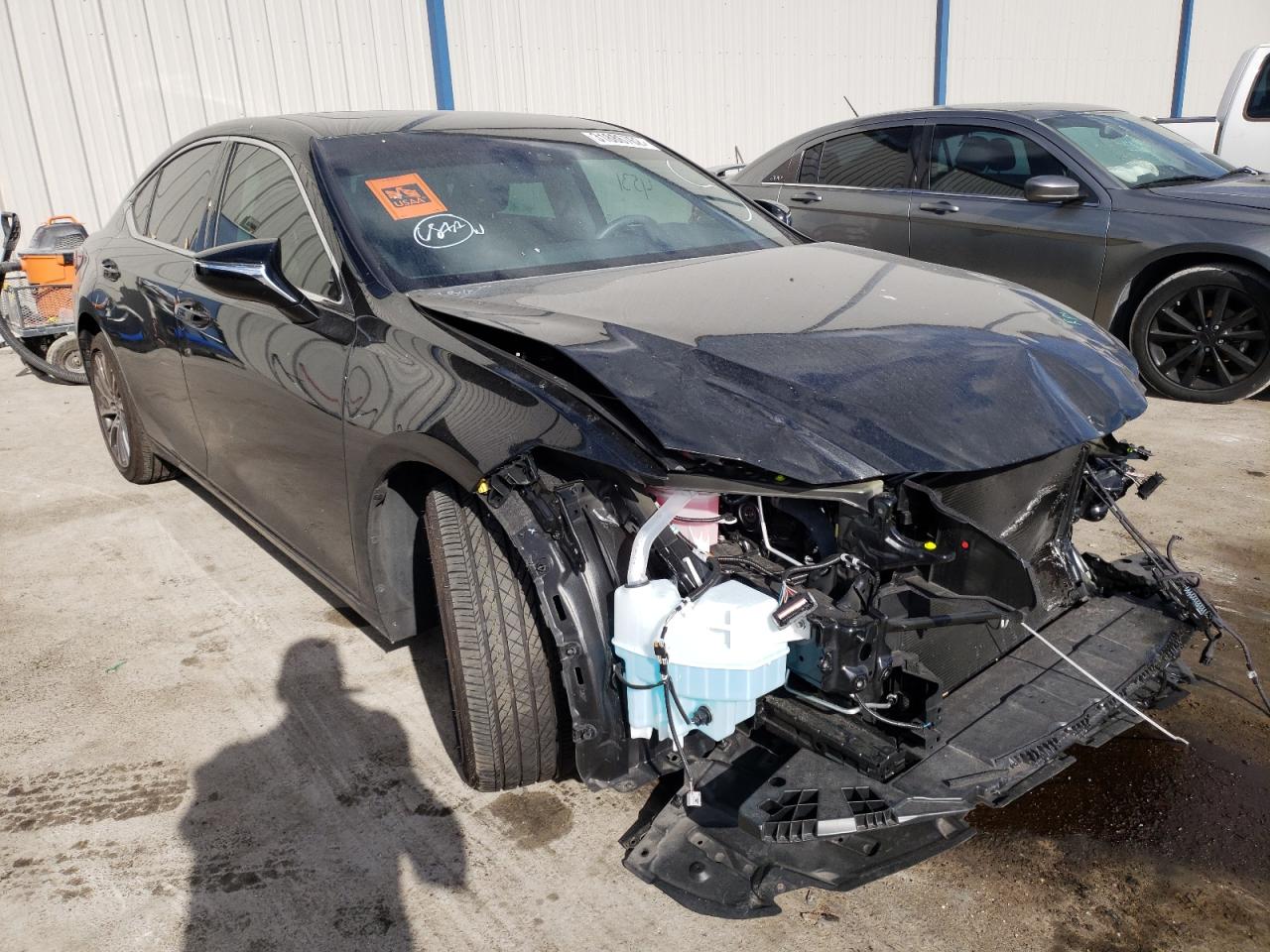 LEXUS ES 350 BAS 2021 with VIN 58ADZ1B15MU102853 - Photo from auction