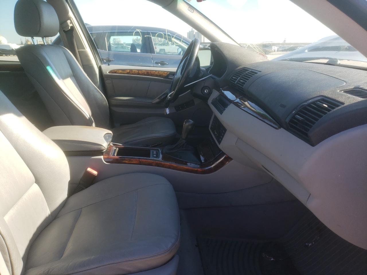 Photo 5 from auction – 2005 BMW X5 3.0I with VIN 5UXFA13505LU48487