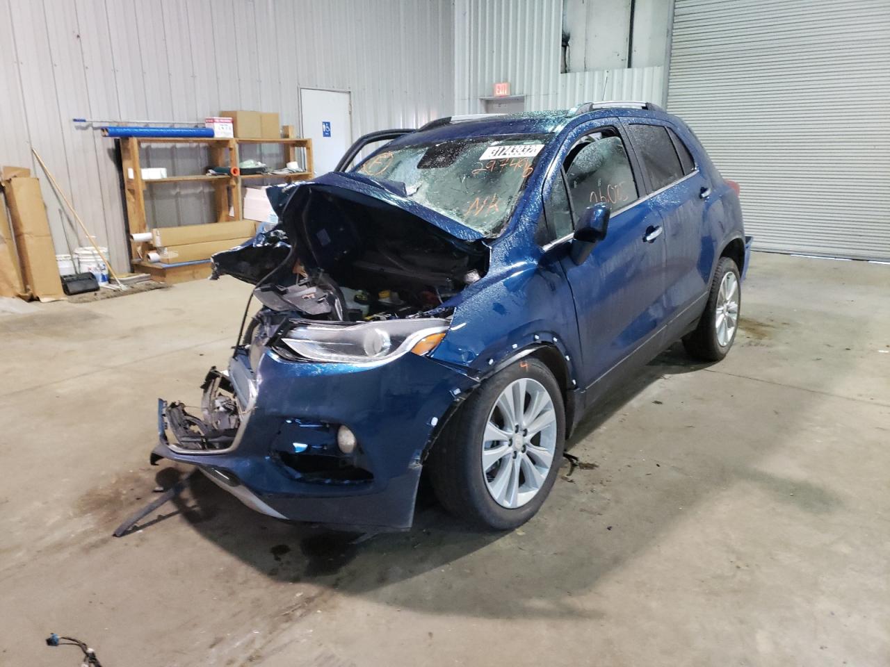 Photo 2 from auction – 2019 CHEVROLET TRAX PREMI with VIN 3GNCJMSB6KL297496