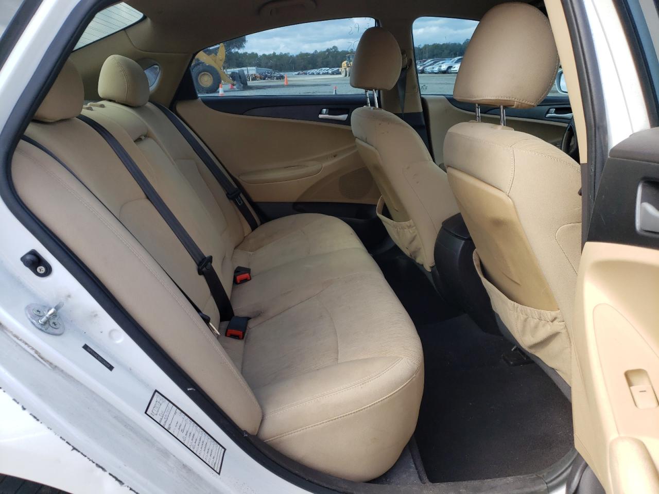 Photo 6 from auction – 2011 HYUNDAI SONATA GLS with VIN 5NPEB4ACXBH226049
