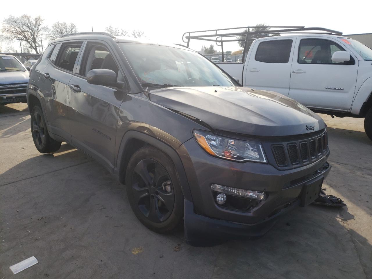 JEEP COMPASS LA 2020 with VIN 3C4NJCBB0LT115112 - Photo from auction