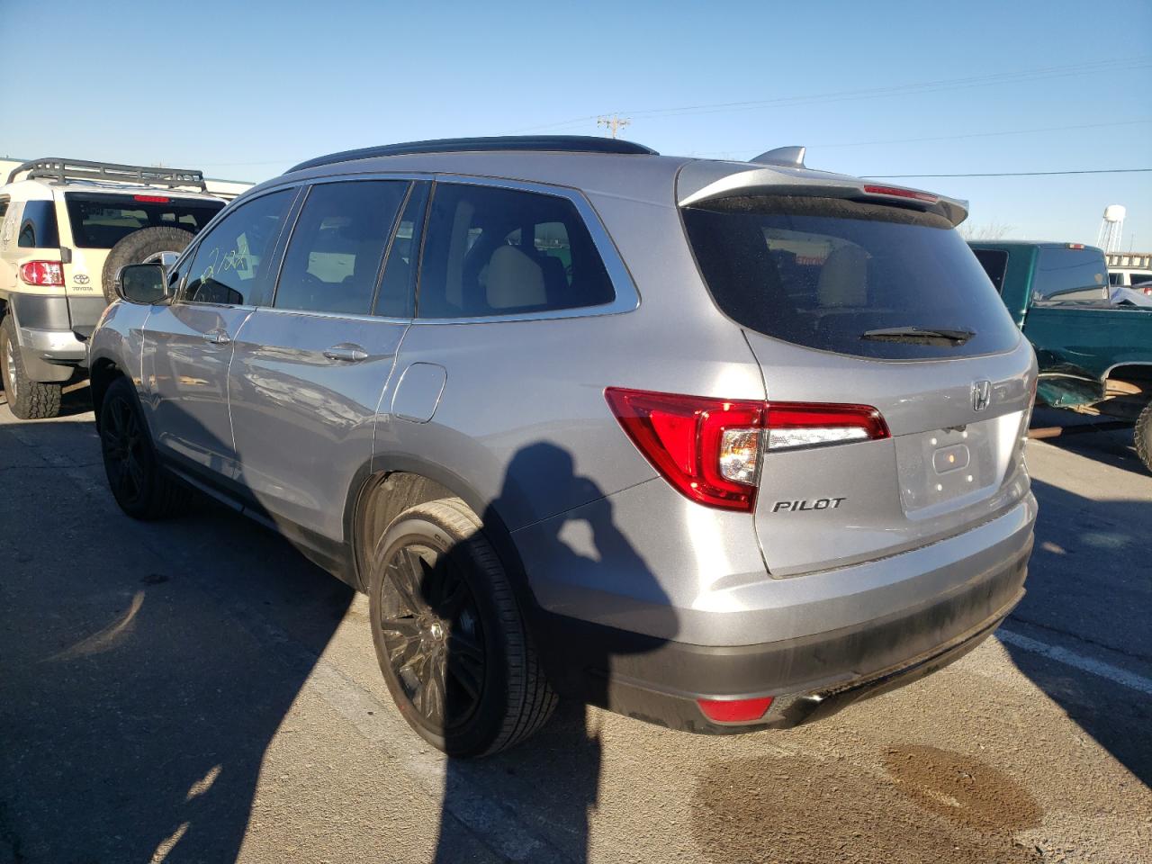 Photo 3 from auction – 2022 HONDA PILOT SE with VIN 5FNYF6H22NB011360