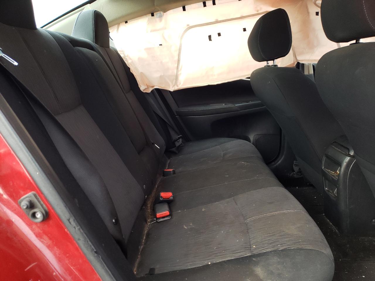 Photo 6 from auction – 2015 NISSAN SENTRA S with VIN 3N1AB7AP0FL670536